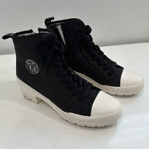 DKNY Pandie Booties. Size 10M